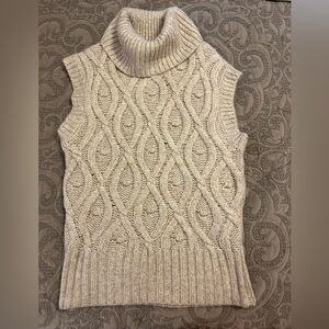 Turtleneck sweater vest